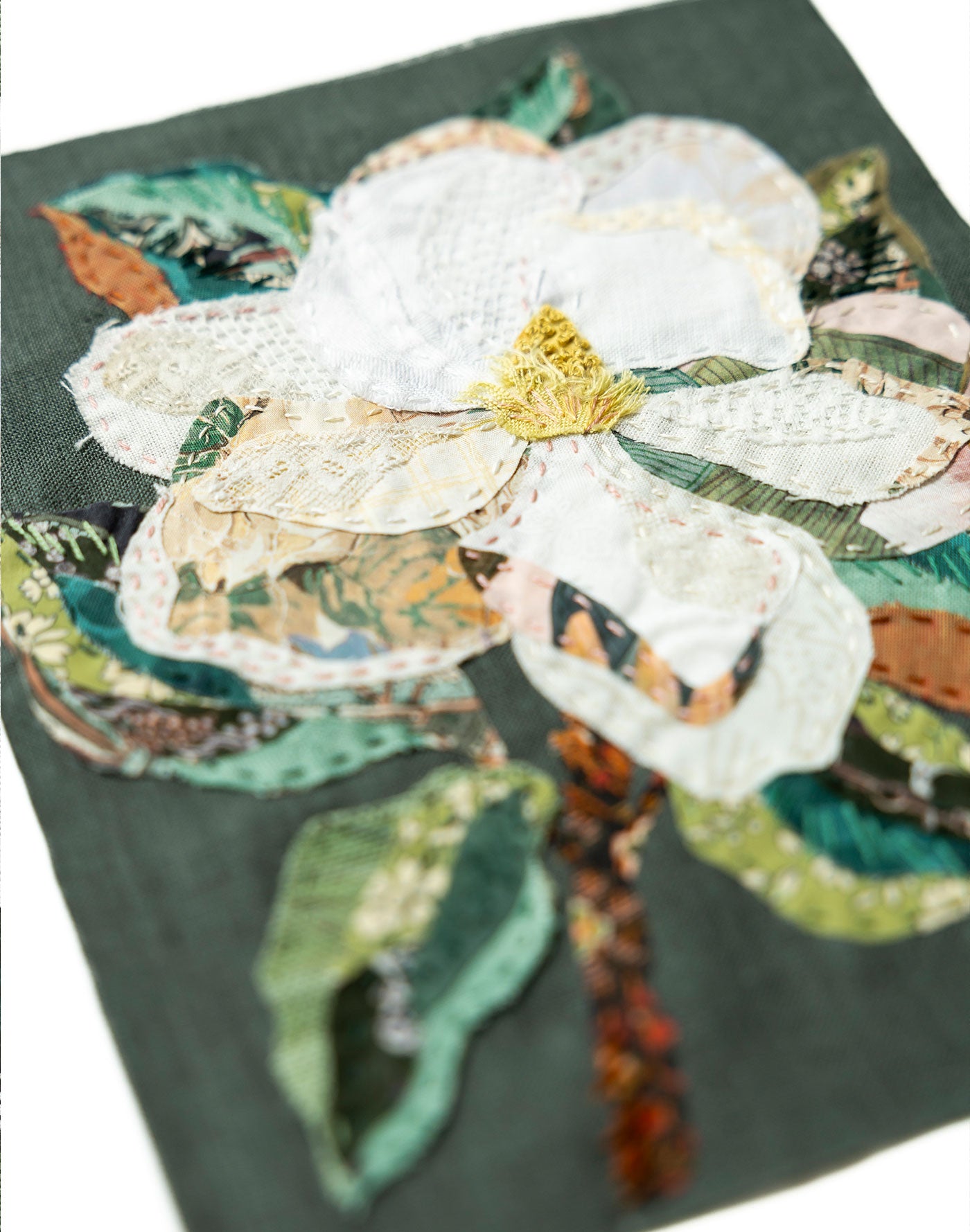 Magnolia Slow-Stitching Kit image 0