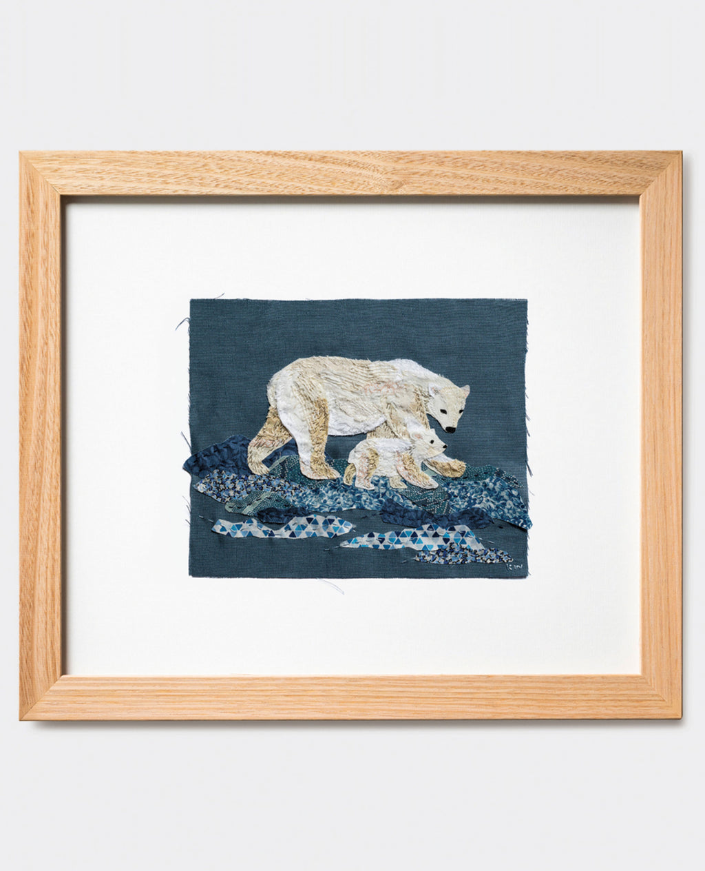 Polar Bears Slow-Stitching Kit image 3